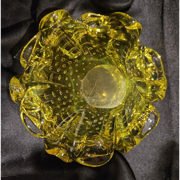 Murano Double-Ruffle Controlled Bubble Yellow Candy Dish (8") - Picture 6 of 10